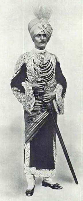 Raja
                      Meherban Shrimant Fatehsinhrao Bhonsle III